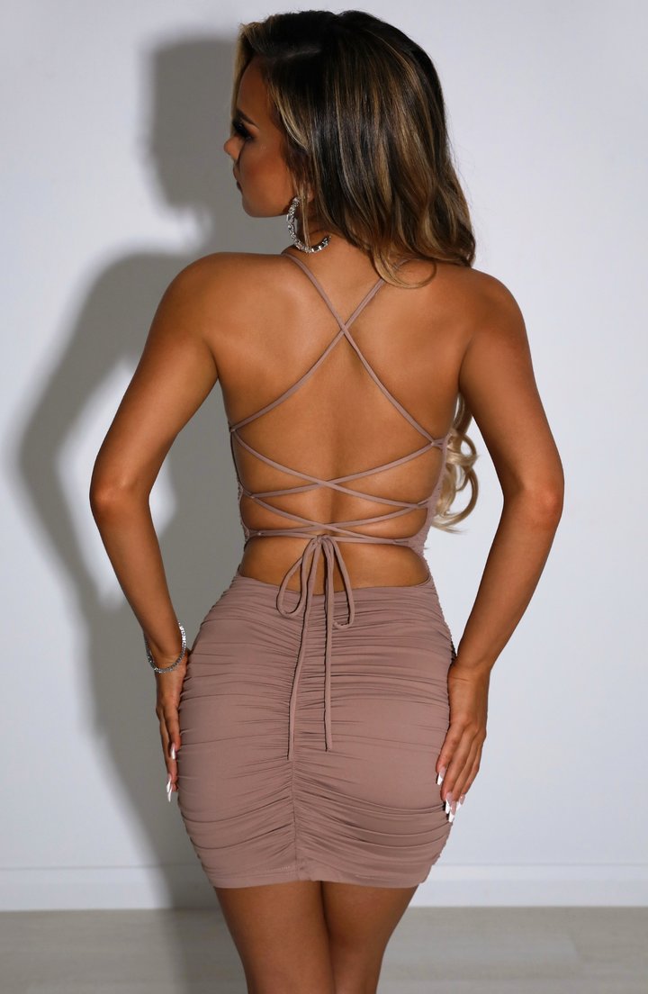 NAHIA MINI VESTIDO - MOCHA CLARO